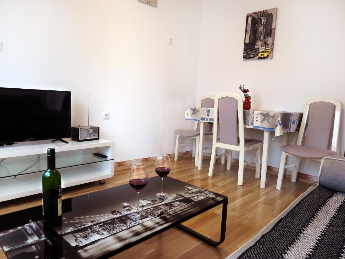 Apartment Jadro Supetar Εξωτερικό φωτογραφία
