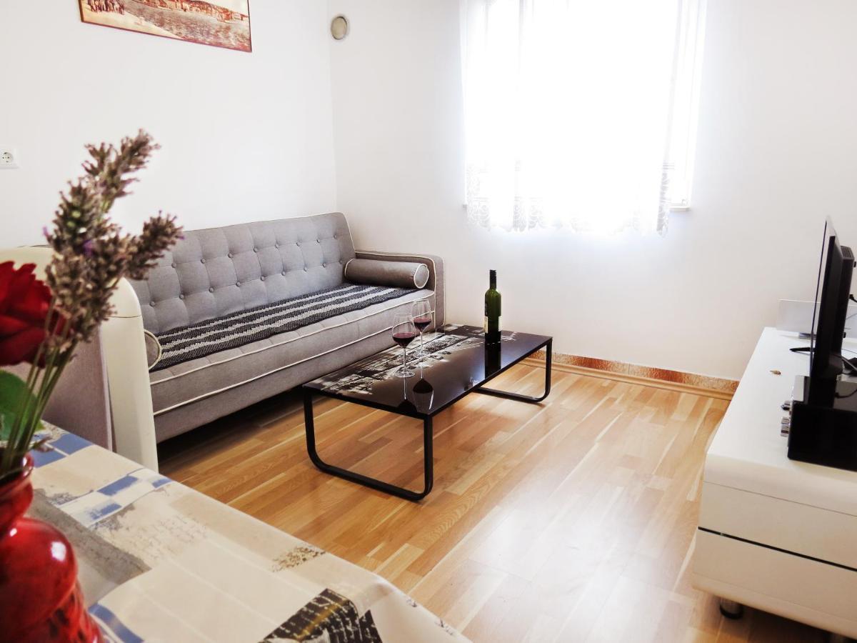 Apartment Jadro Supetar Εξωτερικό φωτογραφία